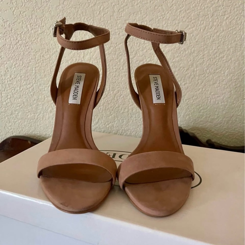 Steve Madden Landen heel. Women’s size 7. Tan color. - Picture 3 of 6